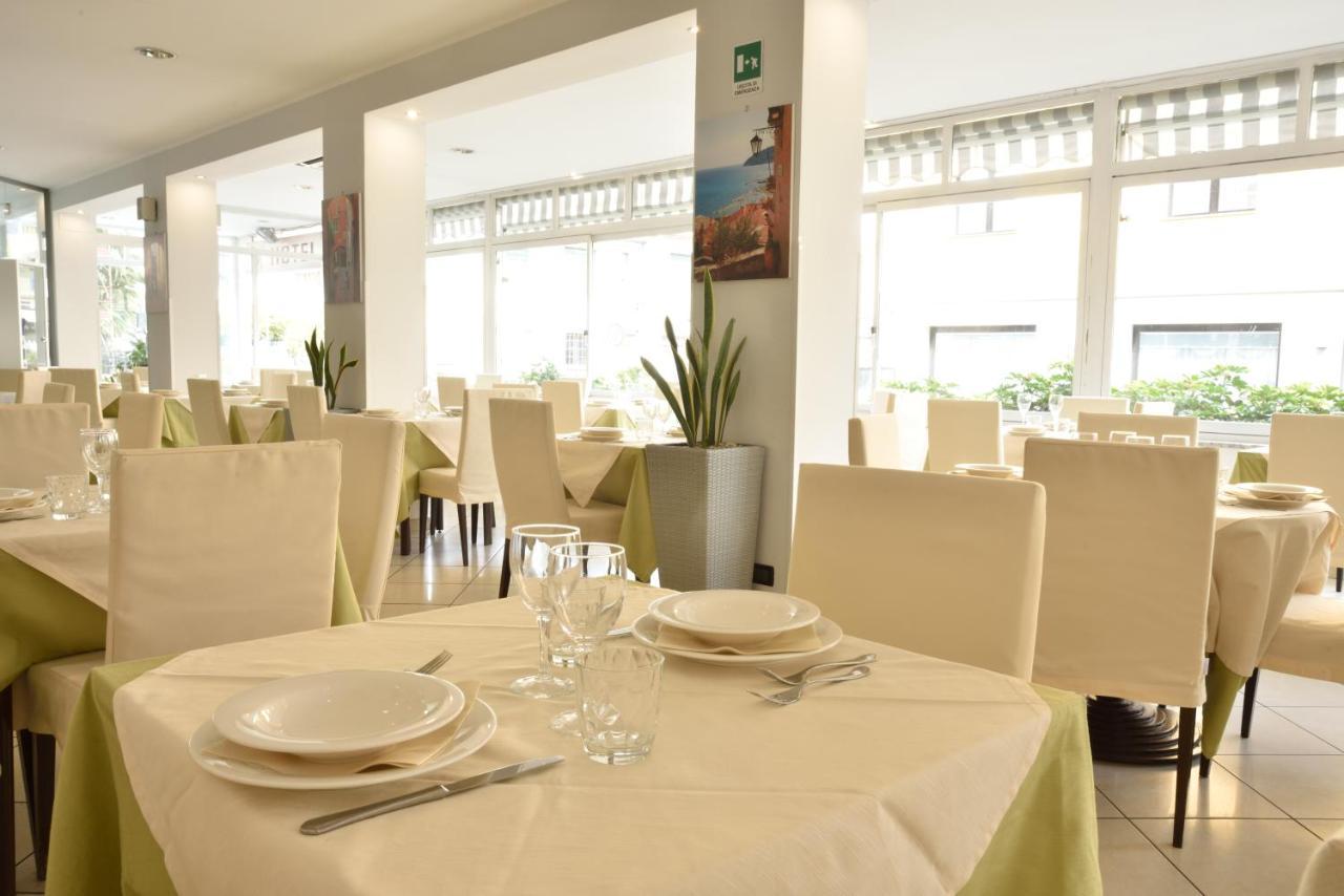 Hotel Ristorante La Marina Mhotelsgroup Сан-Бартоломео-аль-Маре Екстер'єр фото