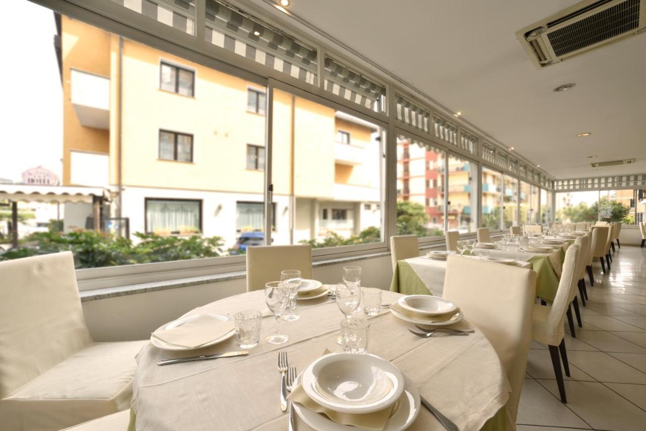 Hotel Ristorante La Marina Mhotelsgroup Сан-Бартоломео-аль-Маре Екстер'єр фото