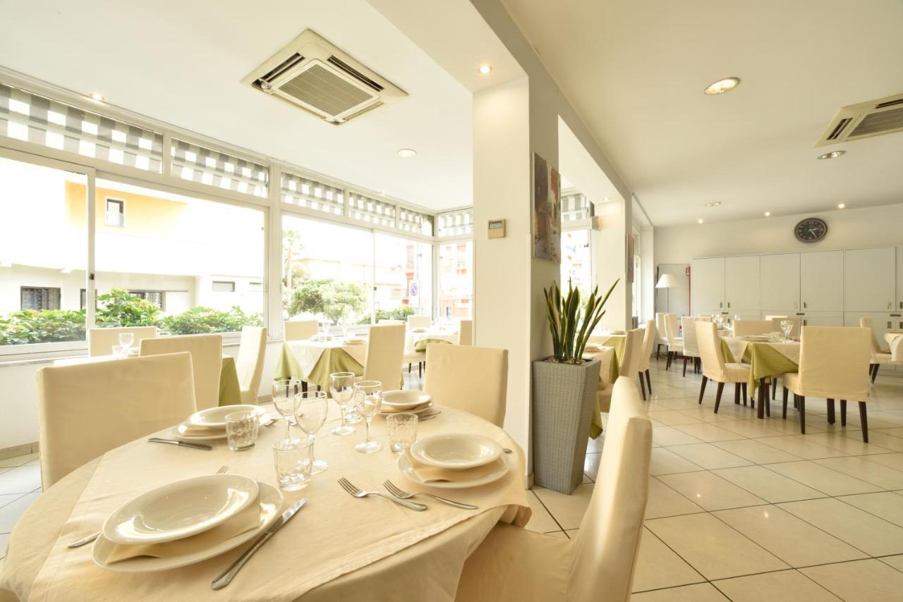 Hotel Ristorante La Marina Mhotelsgroup Сан-Бартоломео-аль-Маре Екстер'єр фото