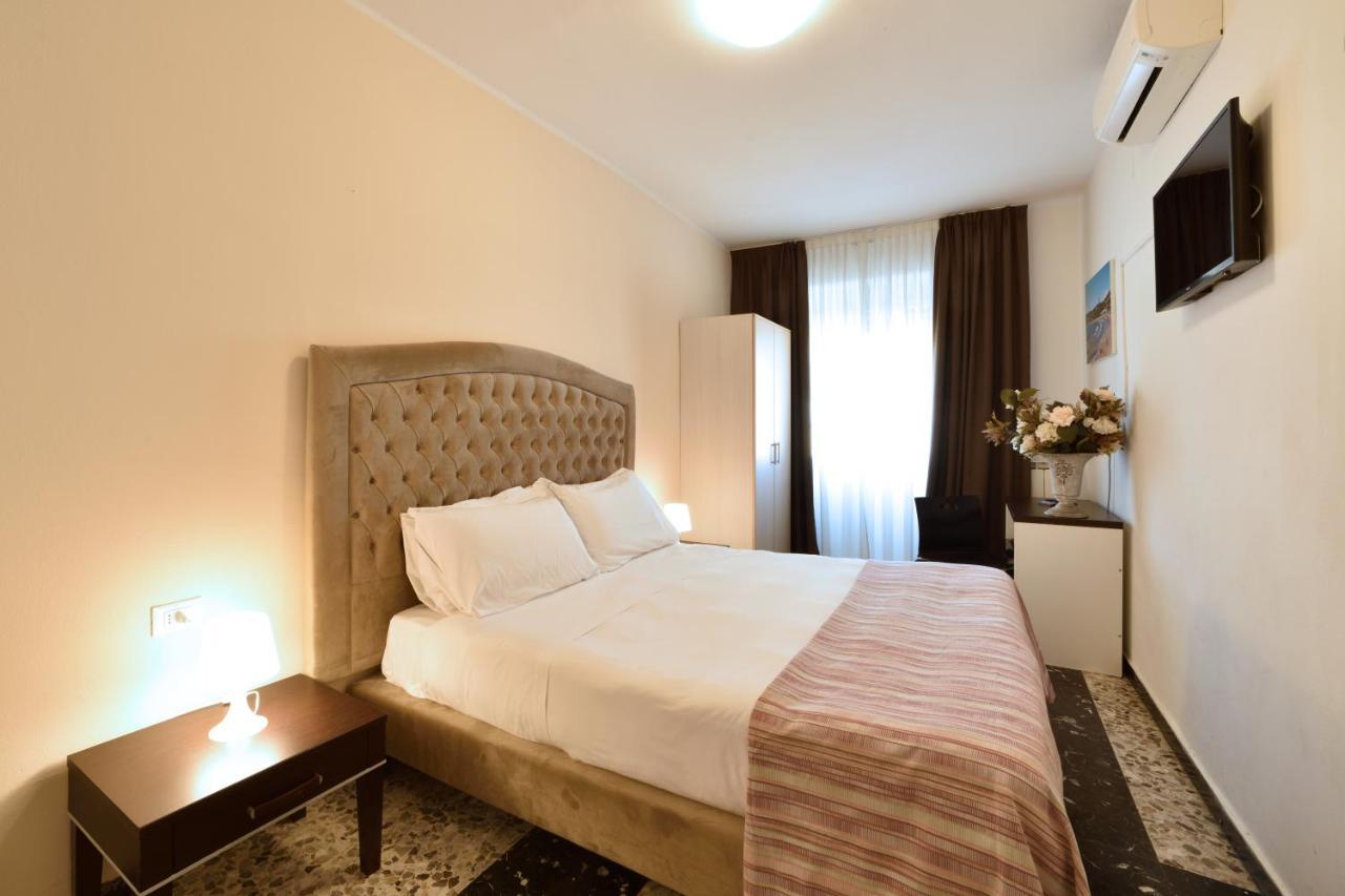 Hotel Ristorante La Marina Mhotelsgroup Сан-Бартоломео-аль-Маре Екстер'єр фото